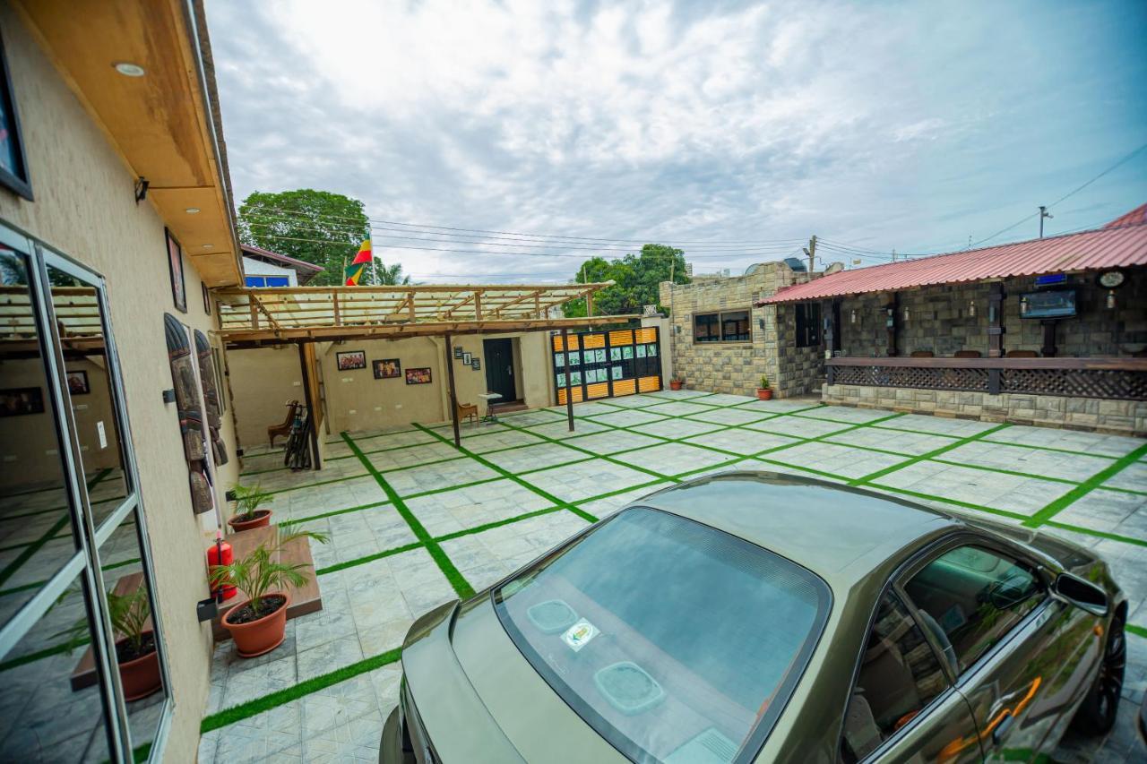 Nap Apartment Hotel Dansoman Exterior foto